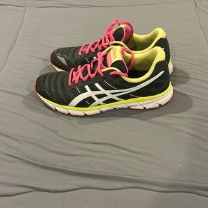 Women’s ASICS Gel-Zaraca, running shoes
